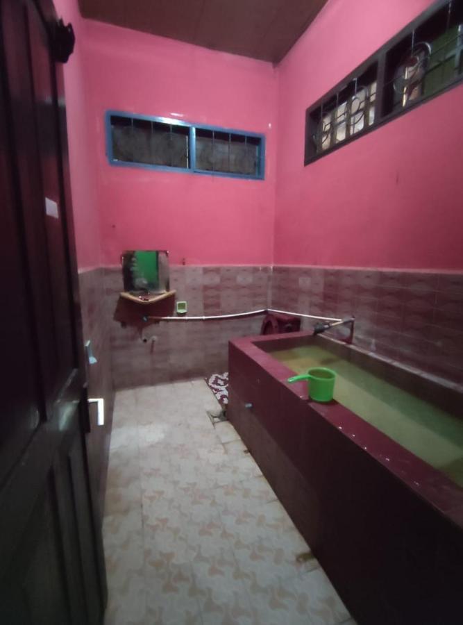 Hotel Utami Pipulu 外观 照片